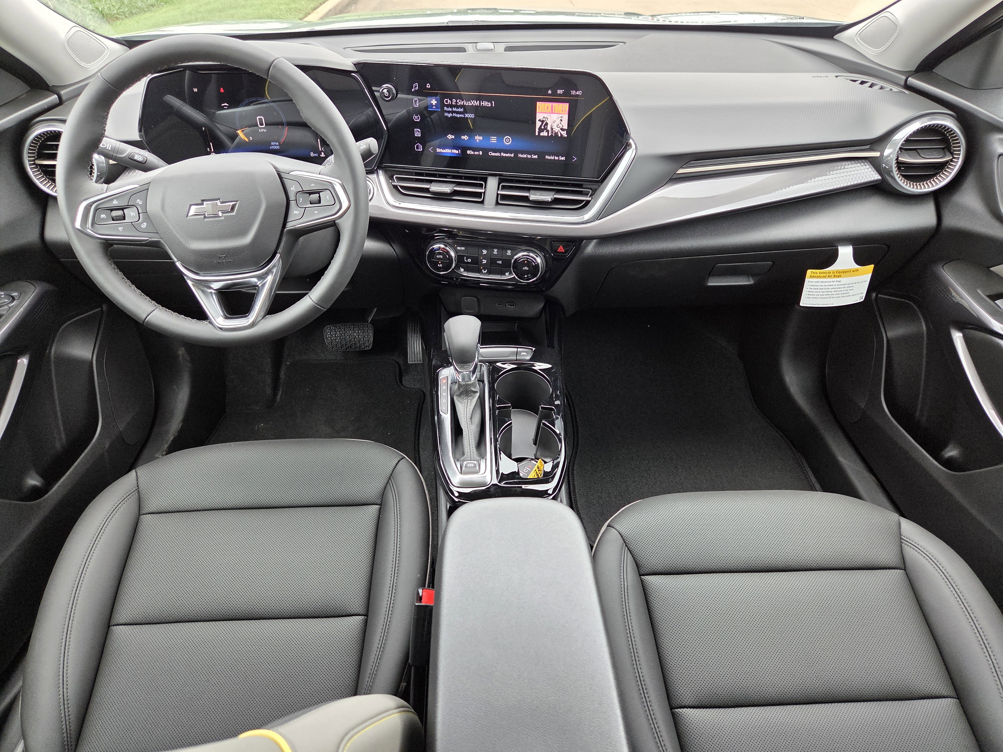 New 2026 Chevrolet Trax ACTIV w/ Sunroof Package FWD image 8