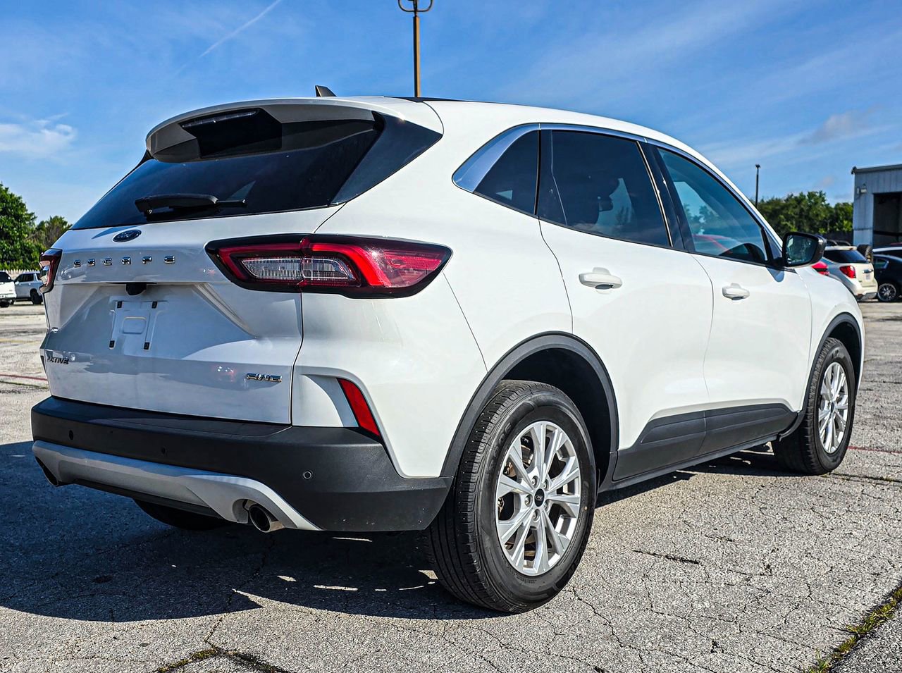 Used 2023 Ford Escape Active w/ Tech Pack #1 AWD/4WD image 6