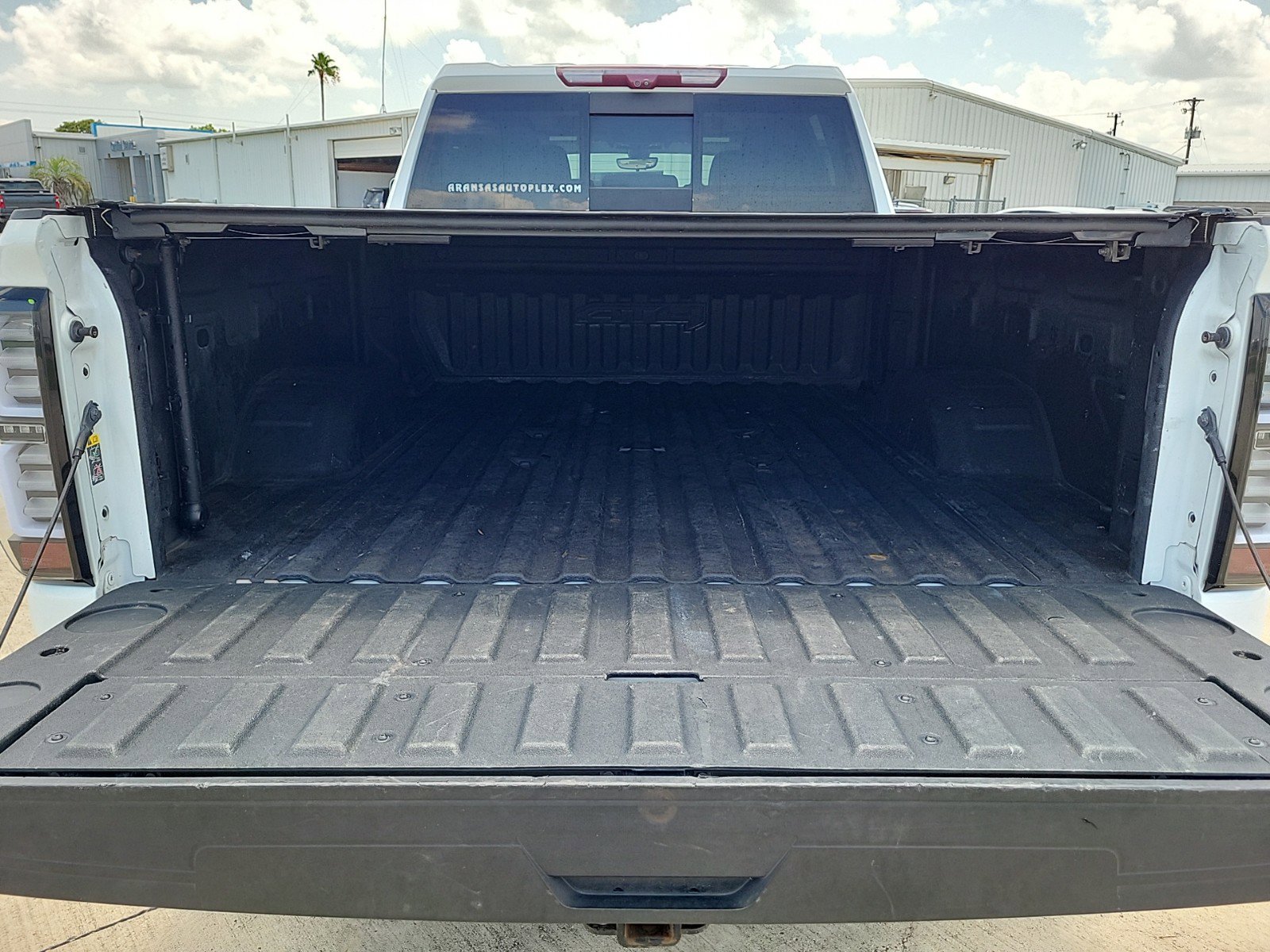 Used 2020 GMC Sierra 2500 AT4 w/ AT4 Premium Package image 24