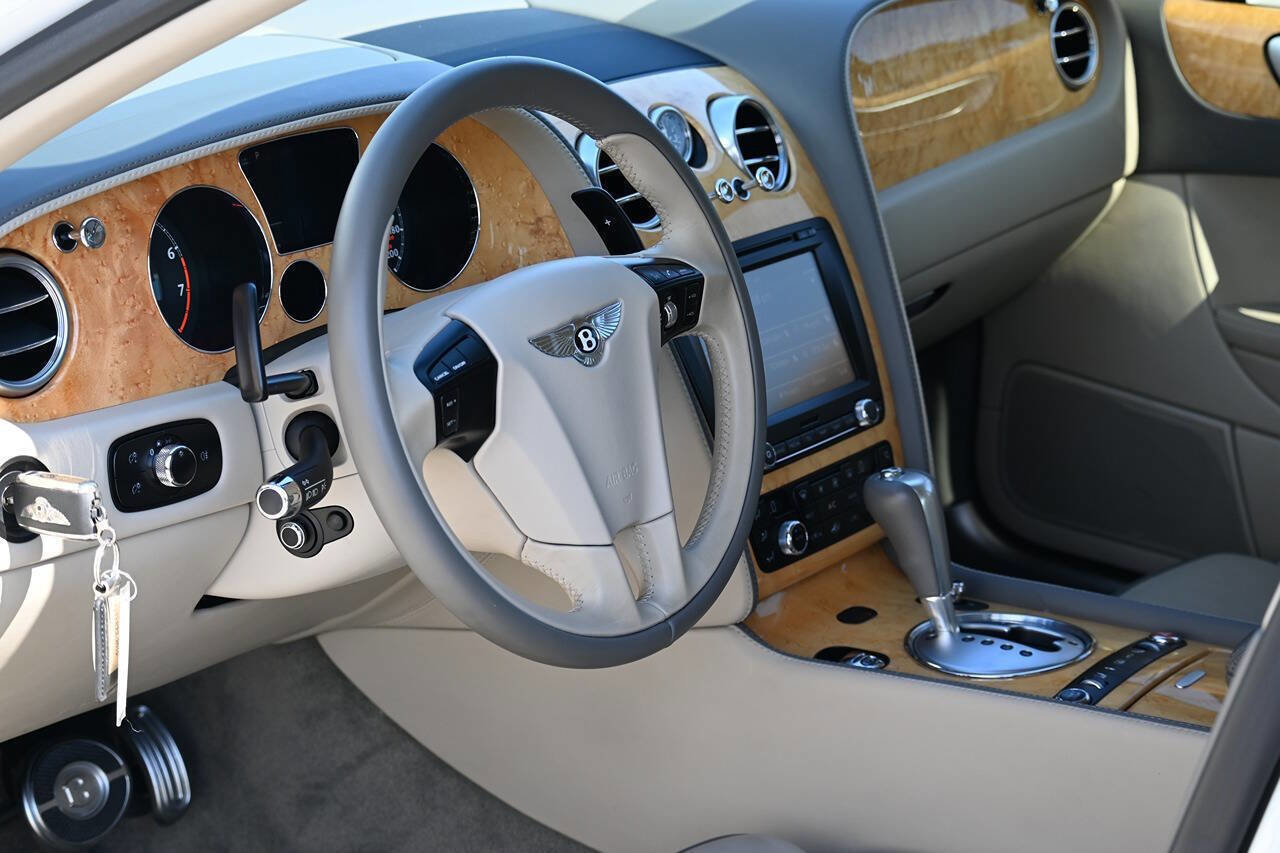 Used 2012 Bentley Flying Spur Flying Spur image 11