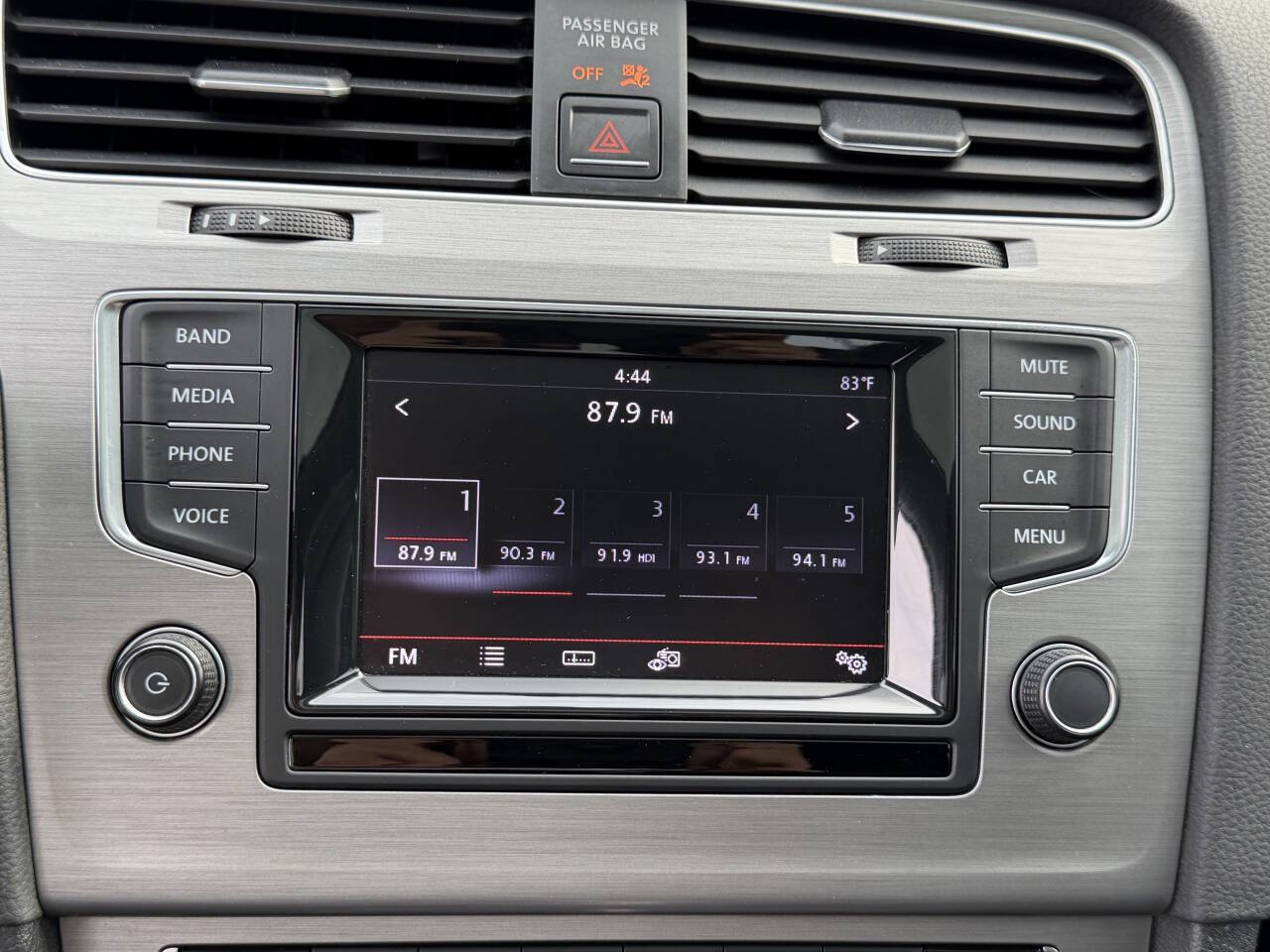 Used 2015 Volkswagen Golf S FWD image 12