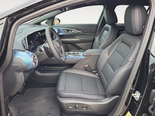 New 2026 Chevrolet Equinox EV LT image 12