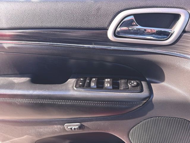 Used 2019 Jeep Grand Cherokee Limited image 24