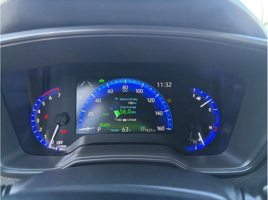 Used 2020 Toyota Corolla LE image 6