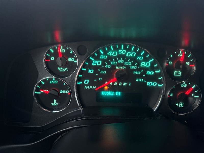 Used 2011 Chevrolet Express 2500 image 35