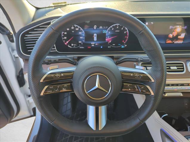 Used 2024 Mercedes-Benz GLS 450 4MATIC image 14