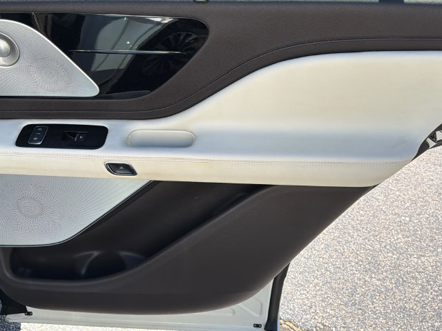 Used 2021 Lincoln Aviator Black Label Grand Touring w/ Class IV Trailer Tow Package AWD/4WD image 18
