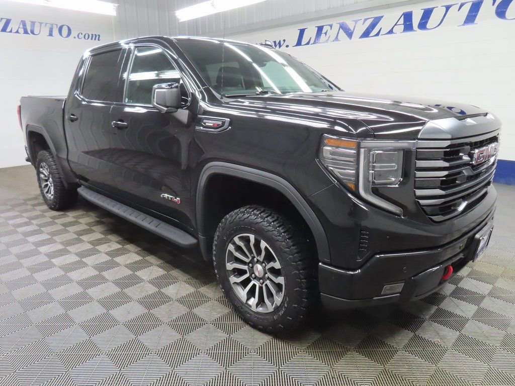 Used 2022 GMC Sierra 1500 AT4 w/ AT4 Premium Package AWD/4WD video 3