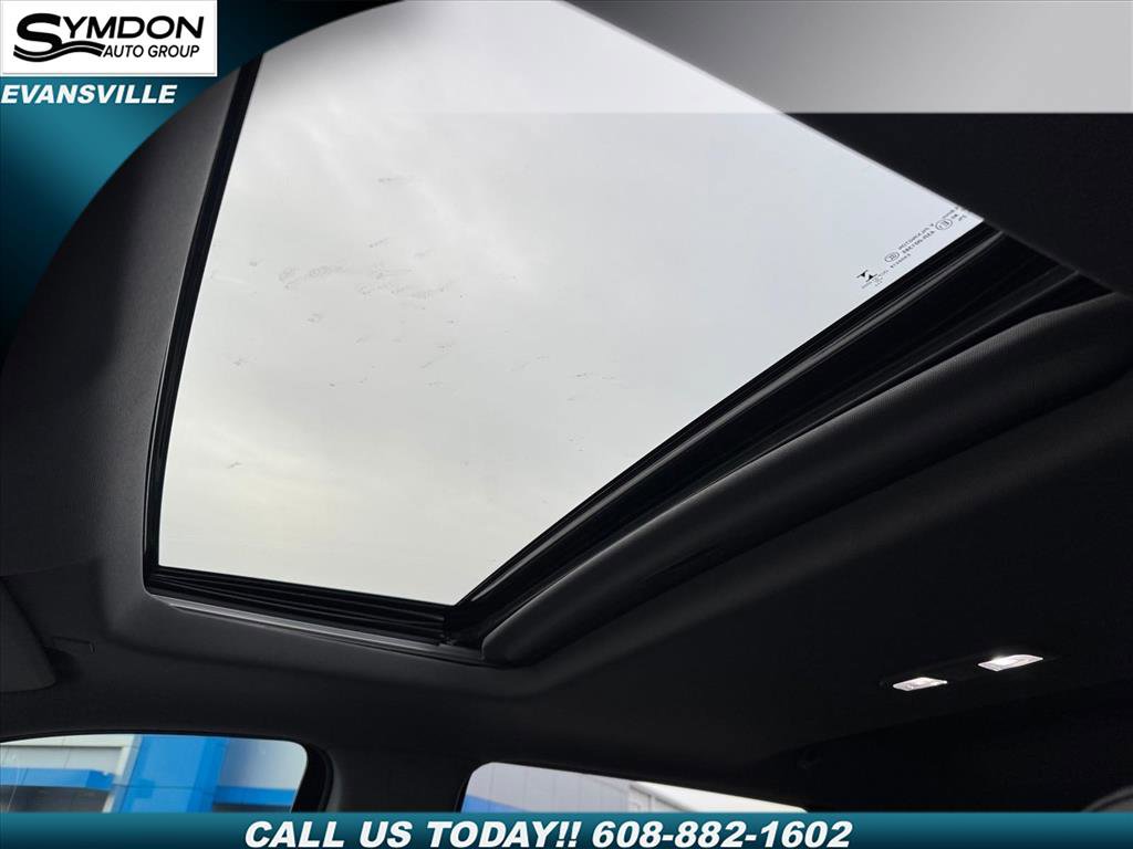 Used 2022 Chevrolet Silverado 1500 LTZ w/ LTZ Premium Package image 6