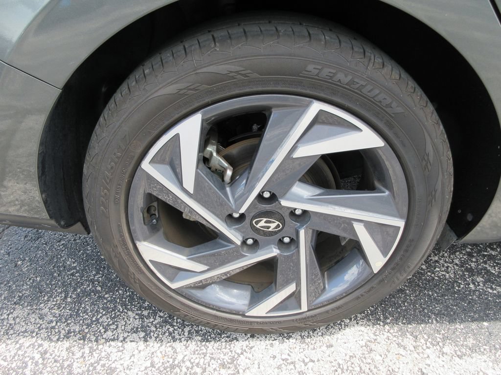 Used 2025 Hyundai Elantra SEL FWD image 10