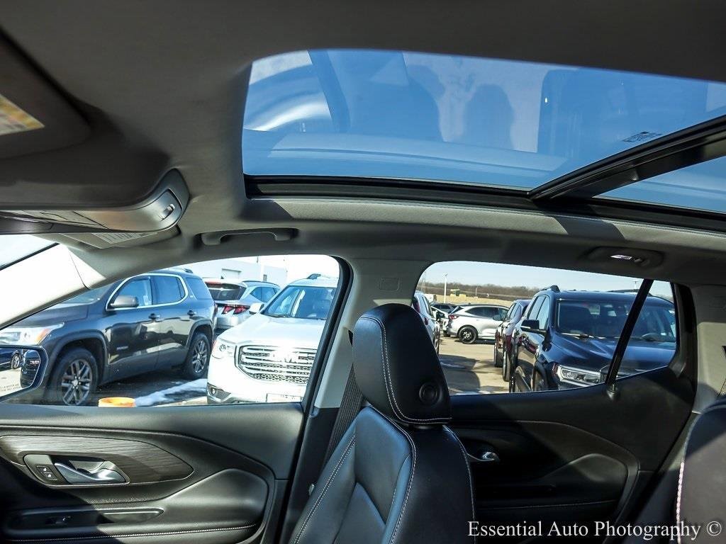 Used 2023 GMC Terrain SLT w/ LPO, Floor Liner Package image 10