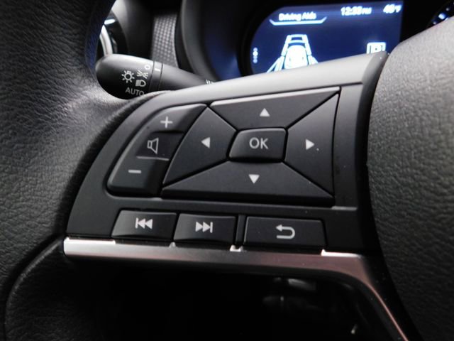 Used 2024 Nissan Kicks SV image 28