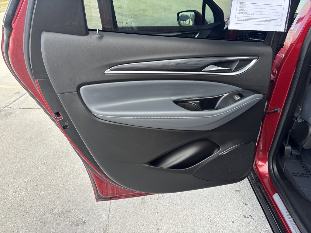 Used 2024 Buick Enclave Premium image 25