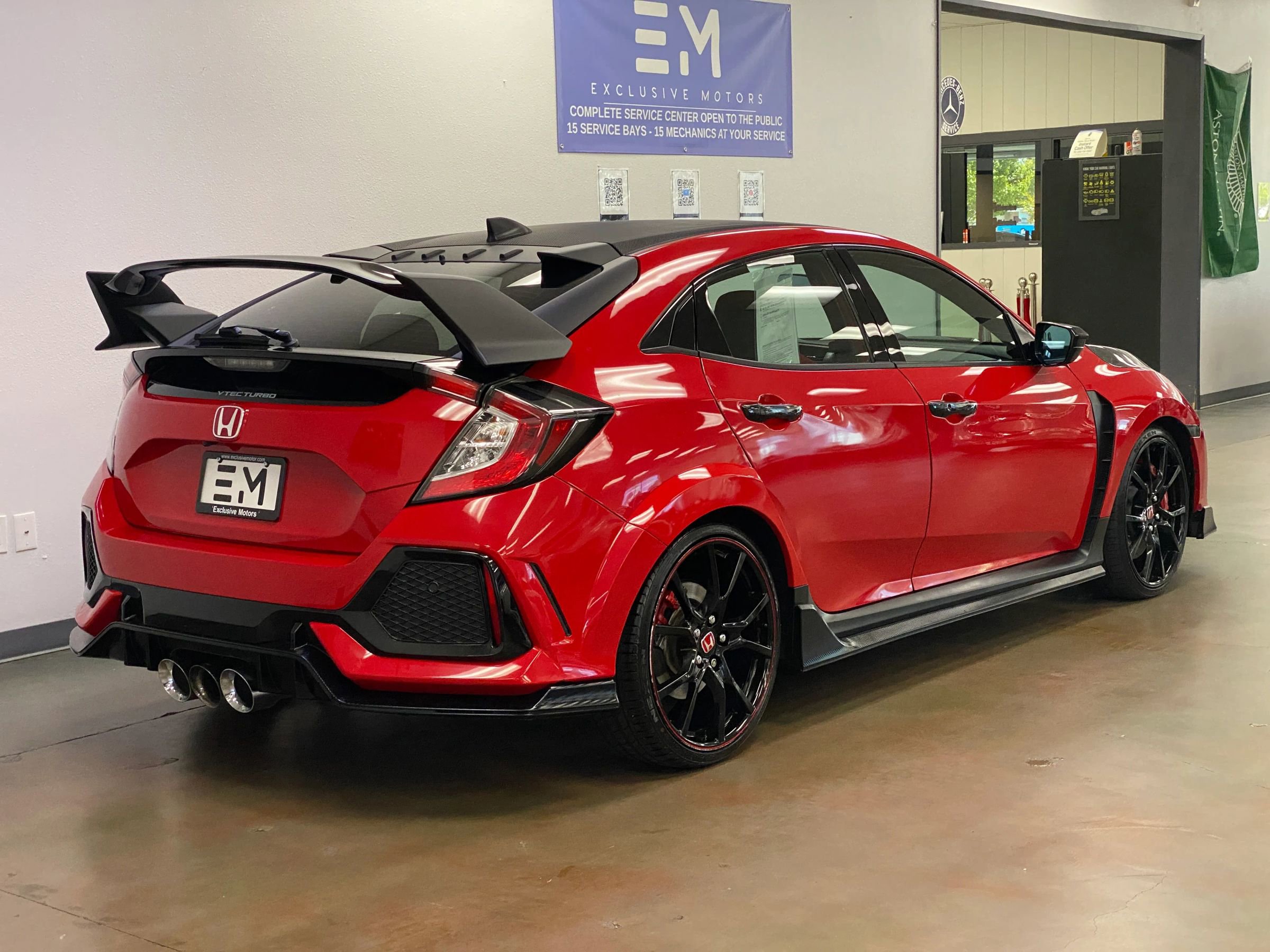 Used 2018 Honda Civic Type R image 4
