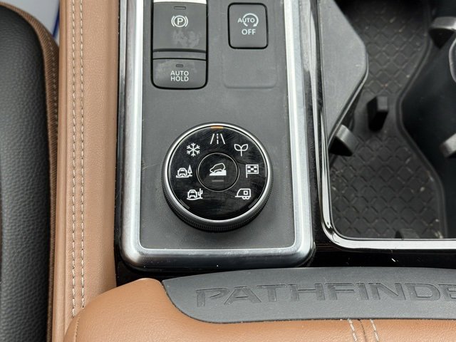 Certified 2023 Nissan Pathfinder Platinum image 33