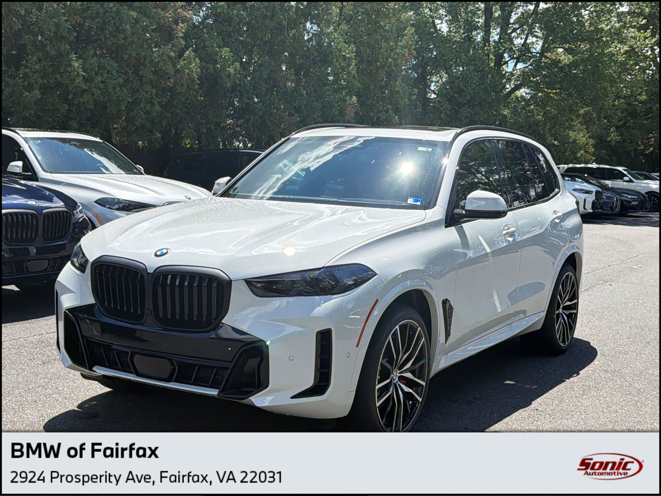 New 2026 BMW X5 xDrive40i w/ M Sport Package AWD/4WD image 1