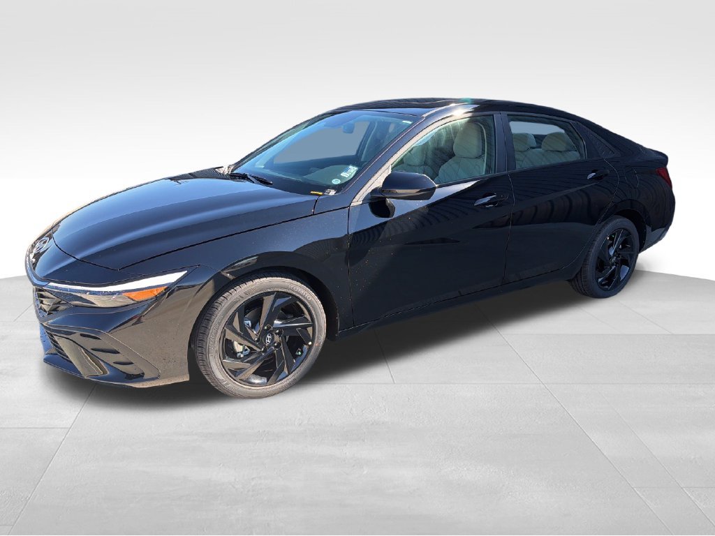 New 2026 Hyundai Elantra SEL Sport