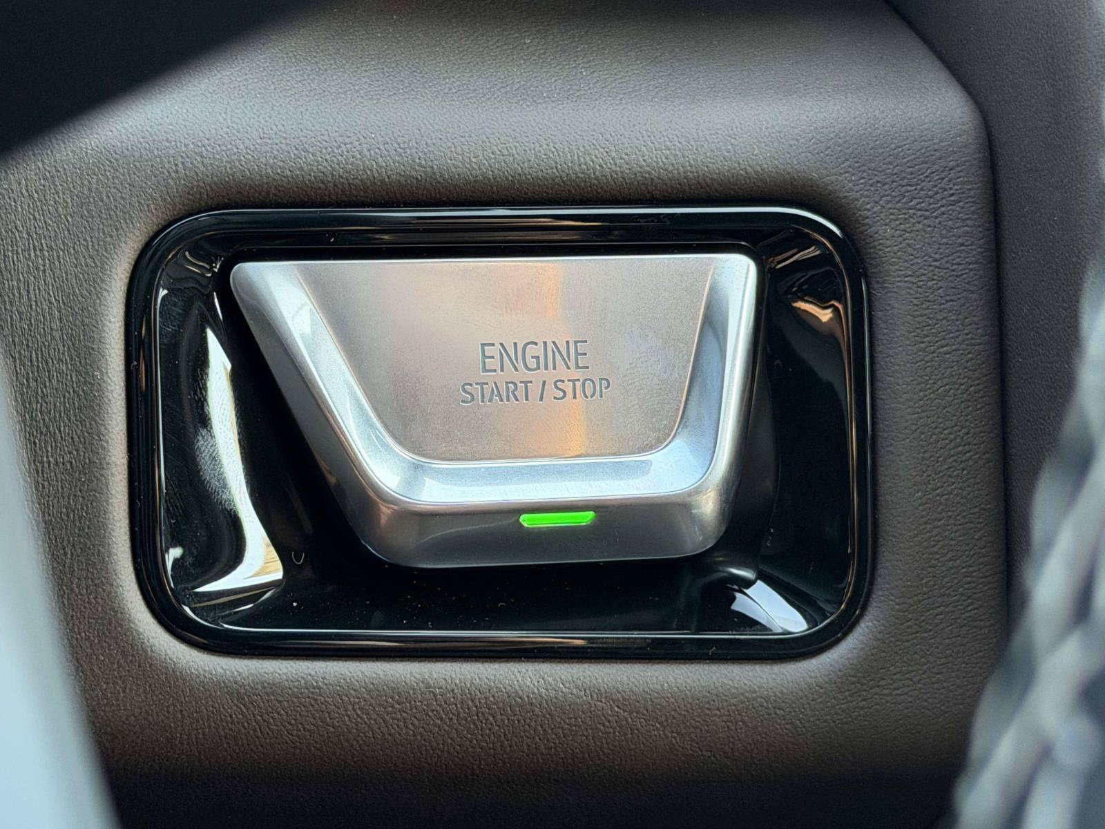 New 2026 GMC Yukon Denali Ultimate AWD/4WD image 16