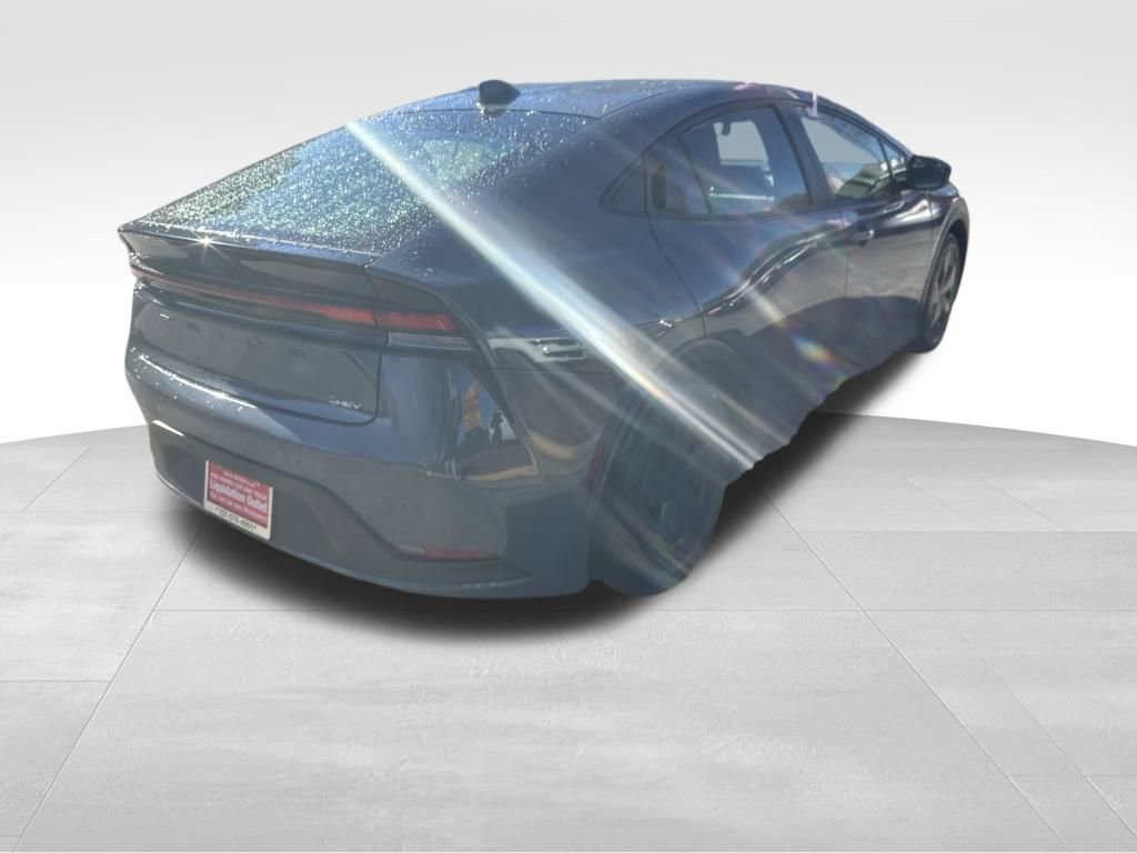 Used 2023 Toyota Prius LE image 25