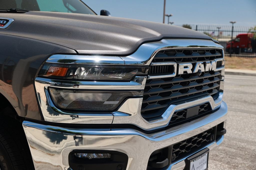 New 2026 RAM 3500 Tradesman AWD/4WD image 7