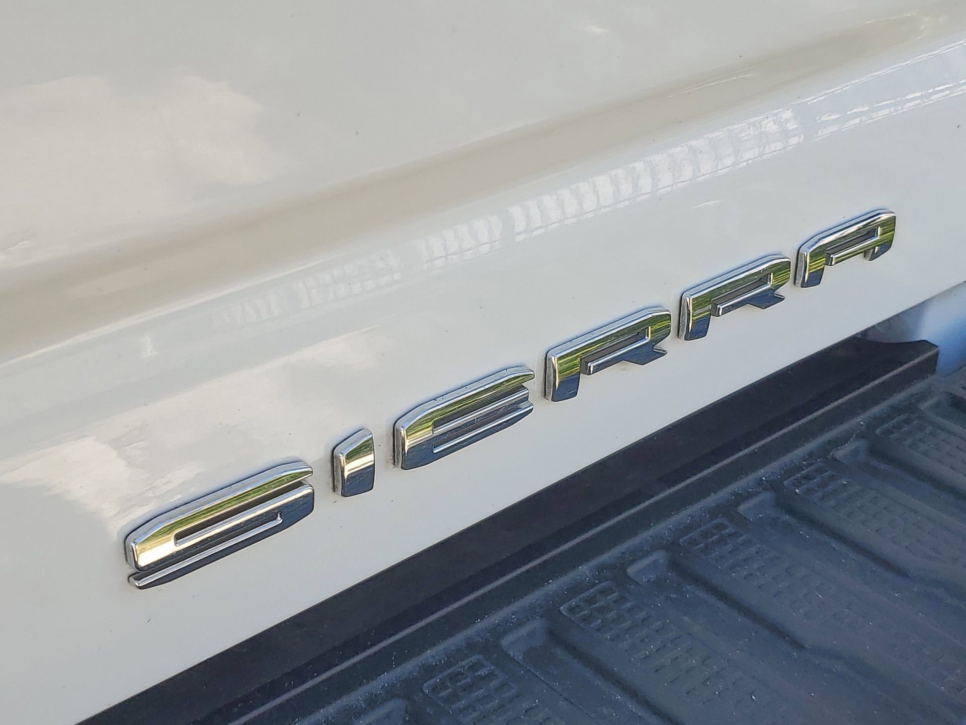 Used 2024 GMC Sierra 3500 Denali w/ Denali Reserve Package image 7