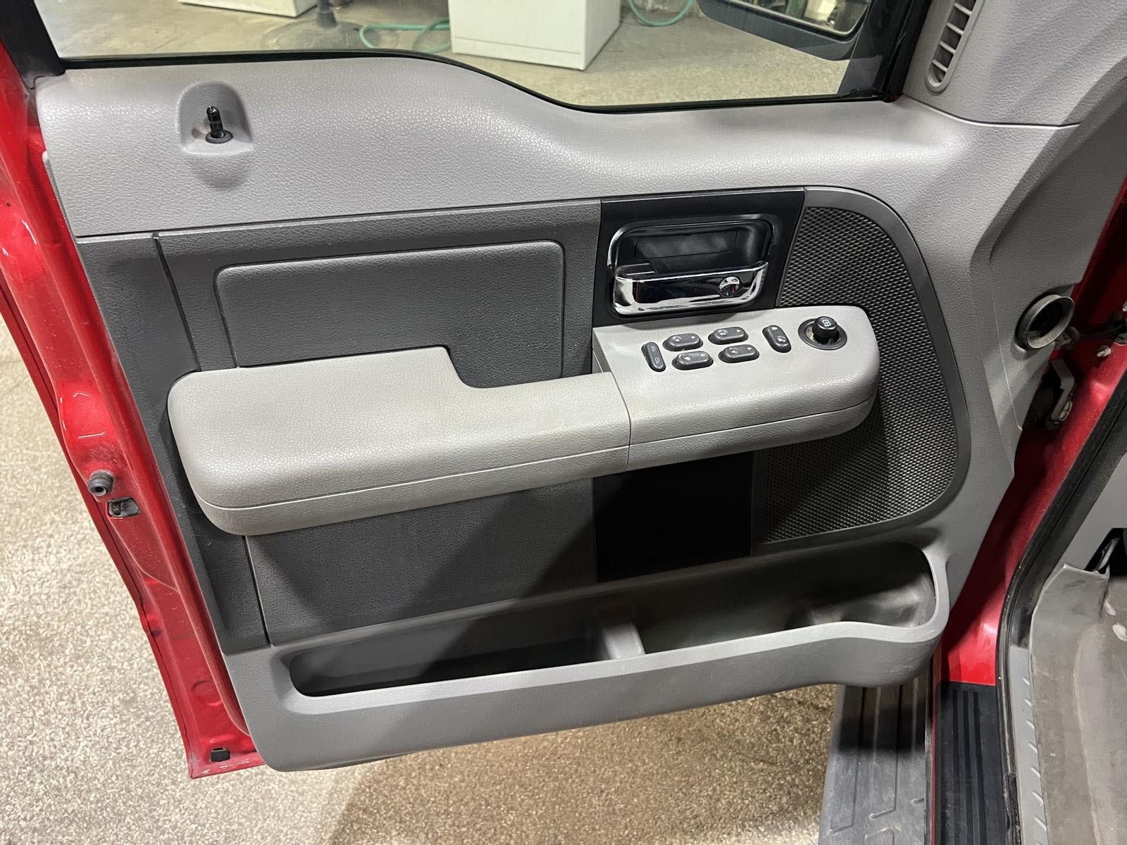 Used 2008 Ford F150 XLT AWD/4WD image 17