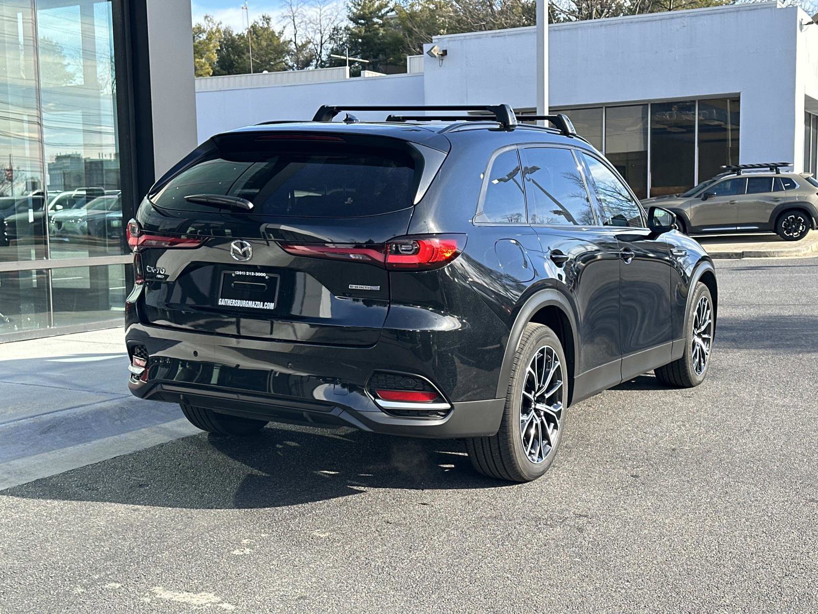 Used 2025 MAZDA CX-70 Plug-In Hybrid w/ Premium Plus image 4