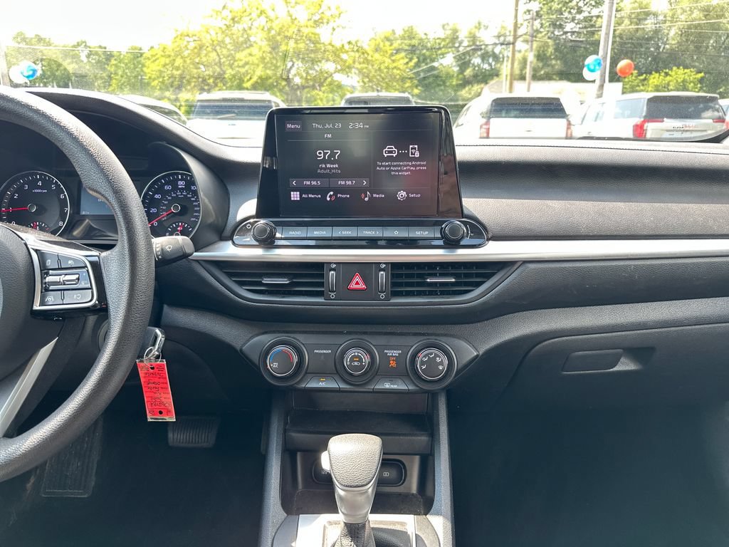 Certified 2024 Kia Forte LXS w/ LXS Technology Package FWD image 15