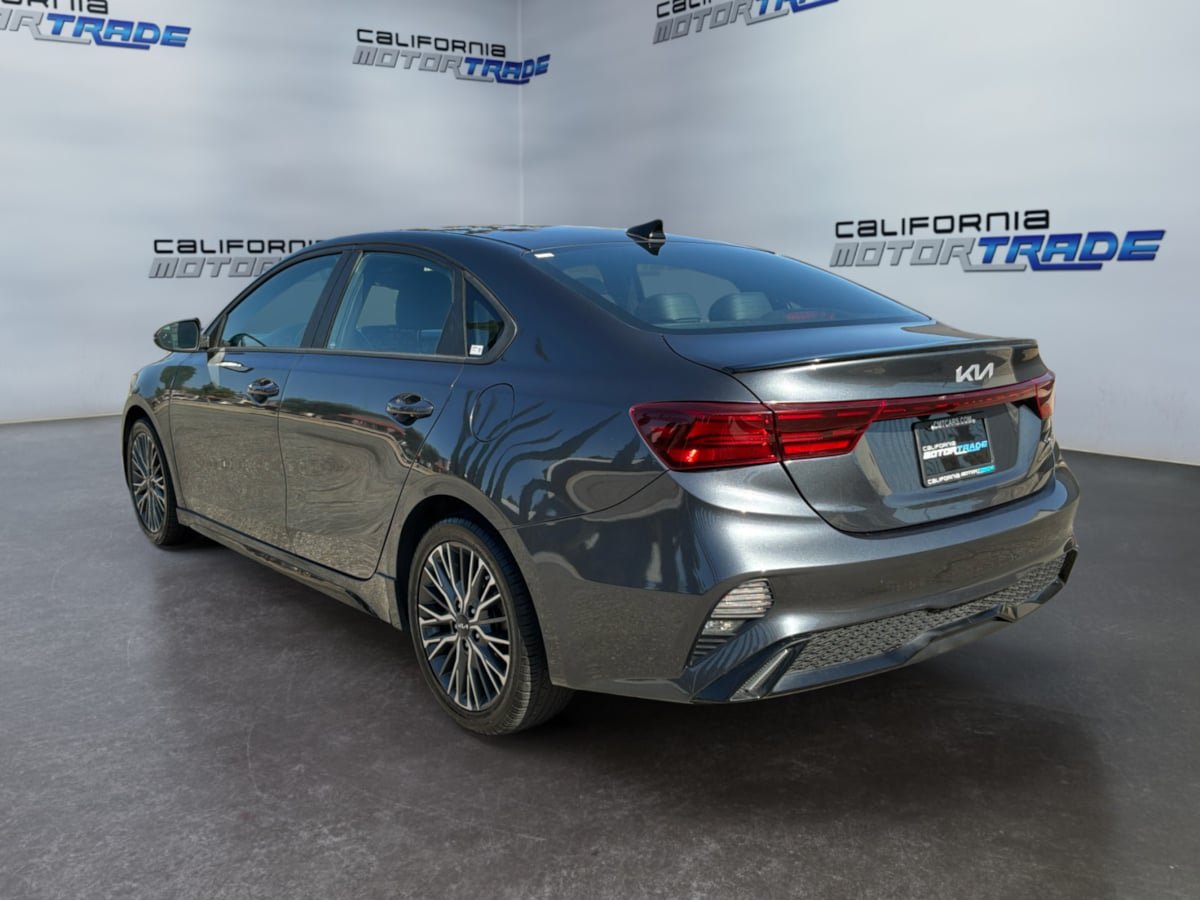 Used 2022 Kia Forte GT-Line FWD image 7