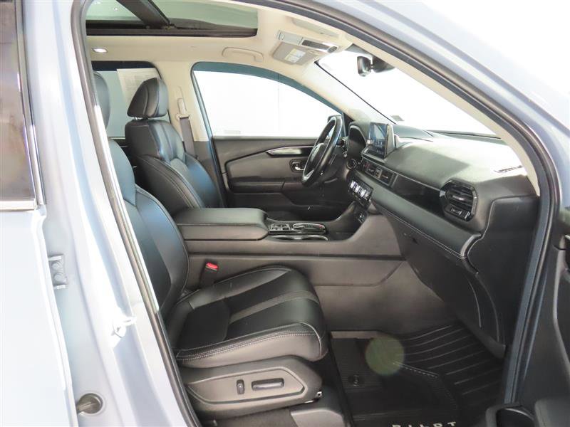 Used 2025 Honda Pilot Touring image 38