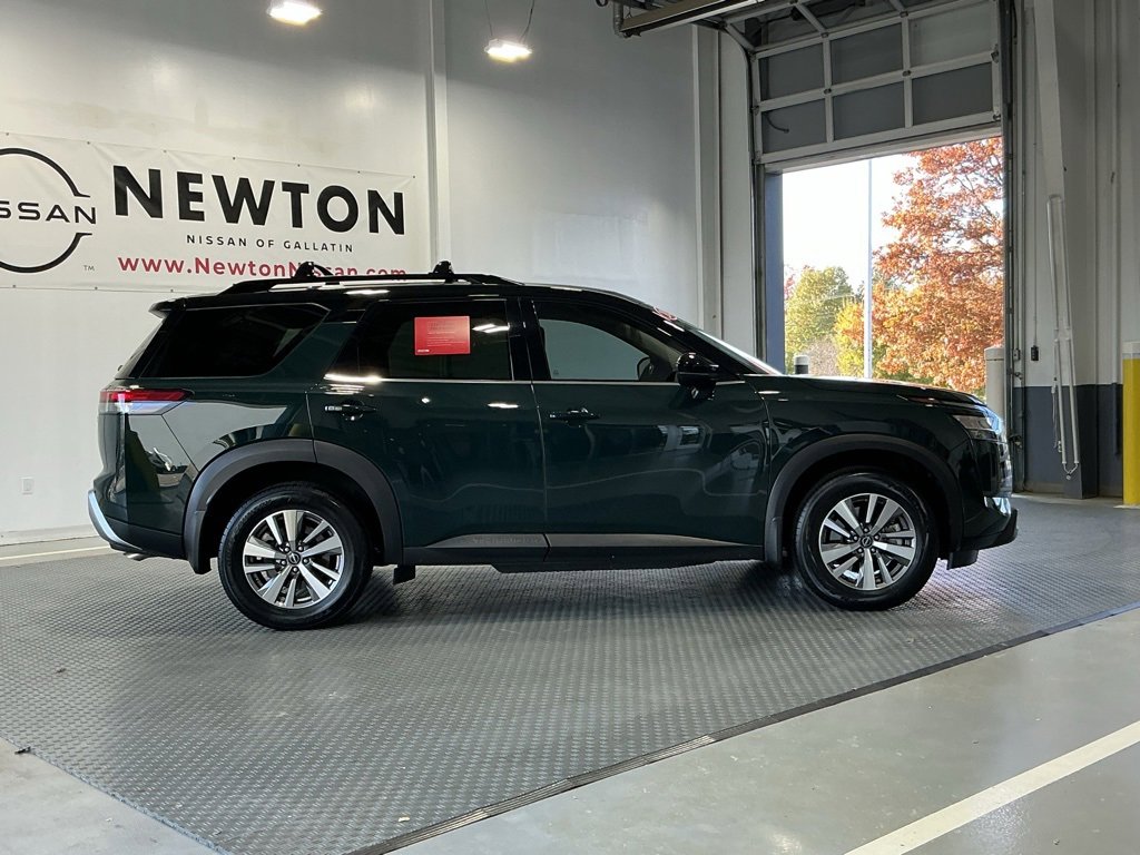 Used 2023 Nissan Pathfinder SL w/ Lighting Package (N92) image 44
