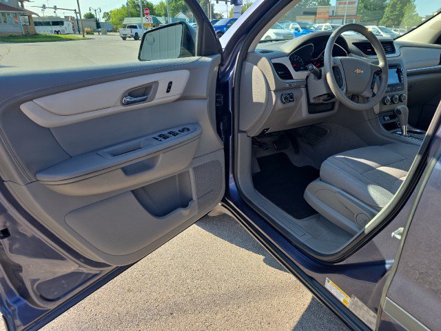 Used 2013 Chevrolet Traverse LS FWD image 13