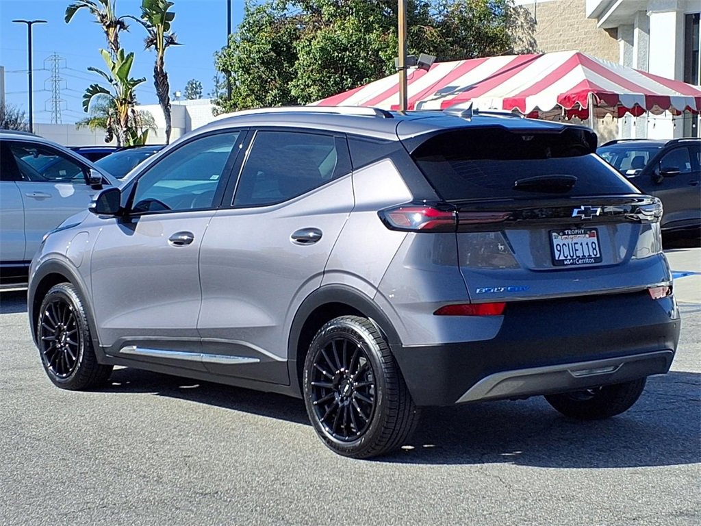 Used 2022 Chevrolet Bolt EUV Premier w/ Sun & Sound Package image 3