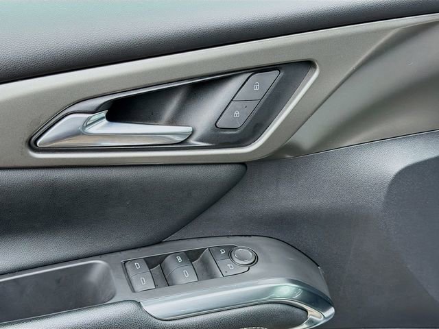 Used 2024 Chevrolet Traverse LT image 23