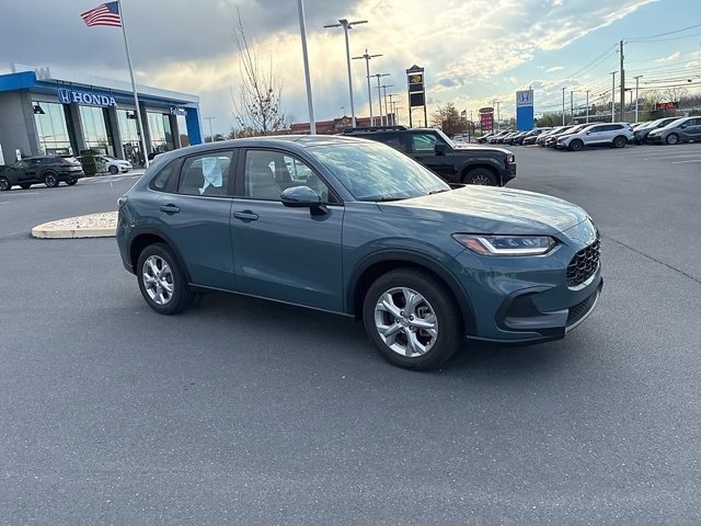 Used 2023 Honda HR-V LX image 3