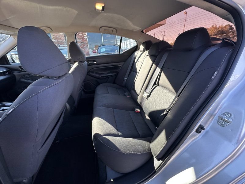 Used 2020 Nissan Altima 2.5 S FWD image 13