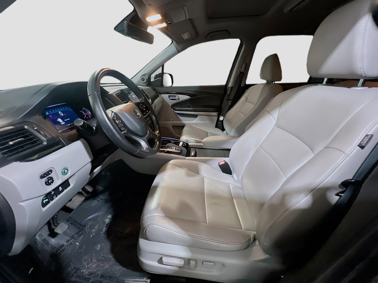 Used 2020 Honda Pilot Touring image 15