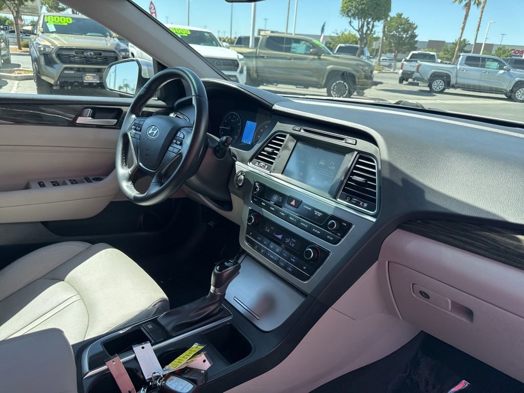 Used 2017 Hyundai Sonata Limited w/ Cargo Package FWD image 22