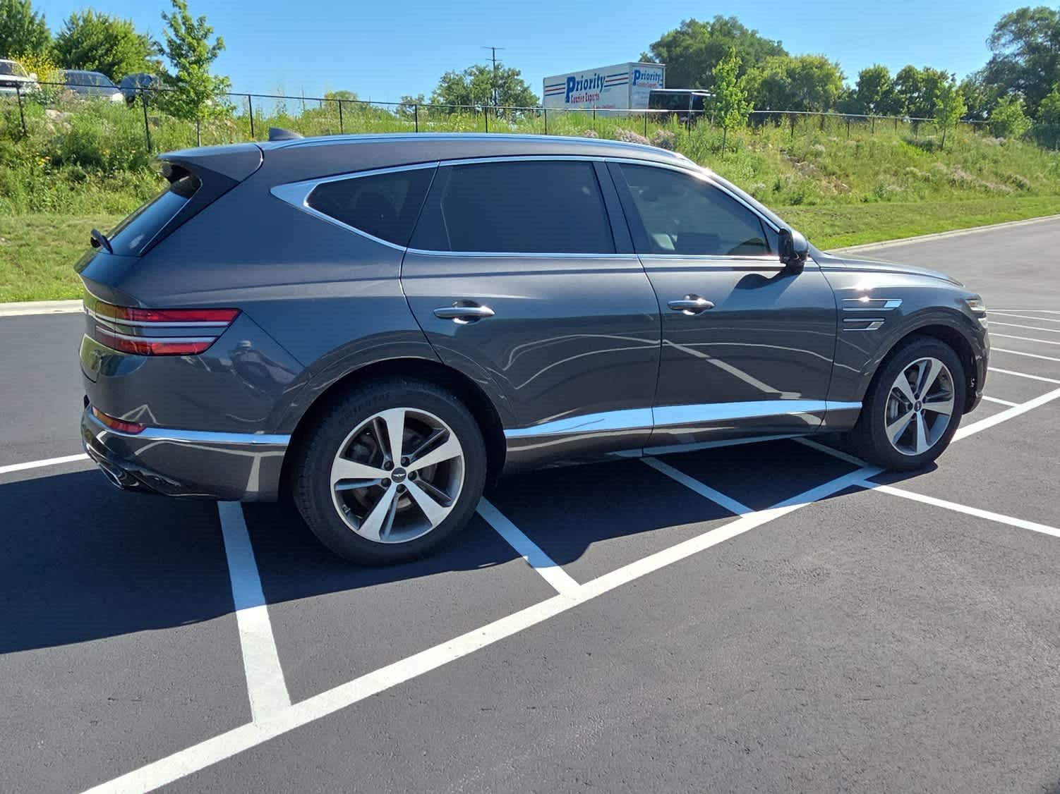 Used 2021 Genesis GV80 3.5T w/ Advanced Package 06 AWD/4WD image 3