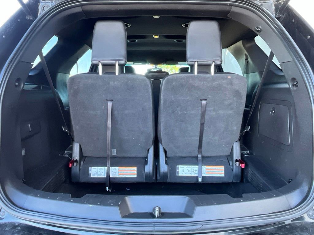 Used 2014 Ford Explorer XLT w/ Equipment Group 202A AWD/4WD image 24