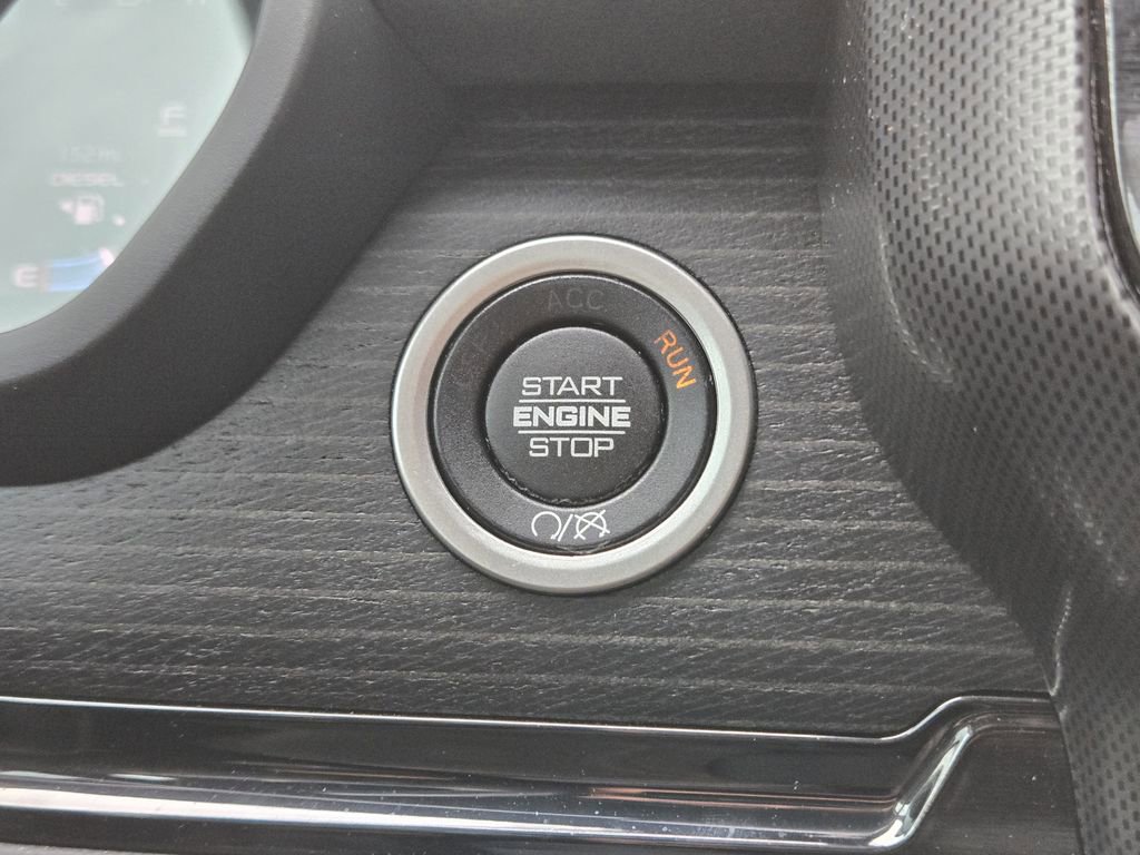 Used 2024 RAM 2500 Limited image 23