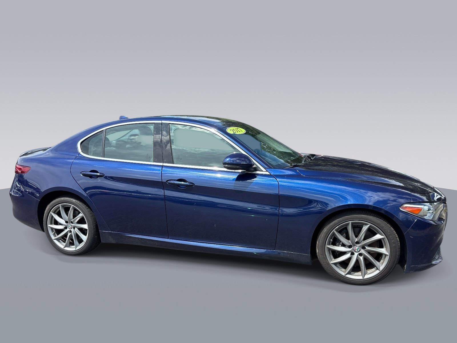 Used 2017 Alfa Romeo Giulia AWD w/ Cold Weather Package image 2