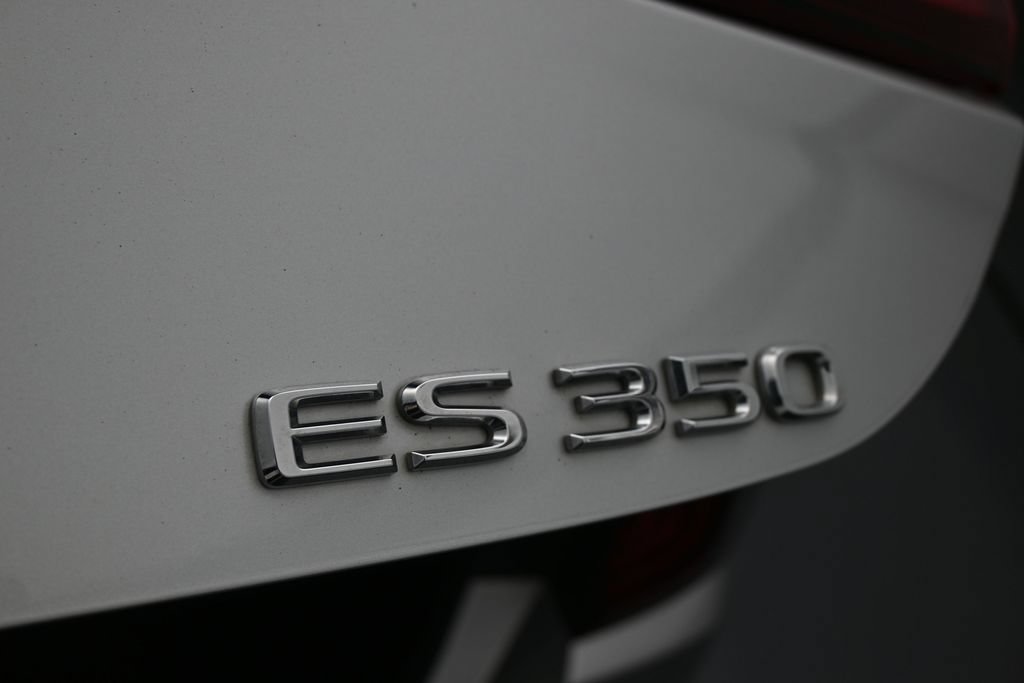 Used 2019 Lexus ES 350 F Sport w/ Accessory Package 2 FWD image 38