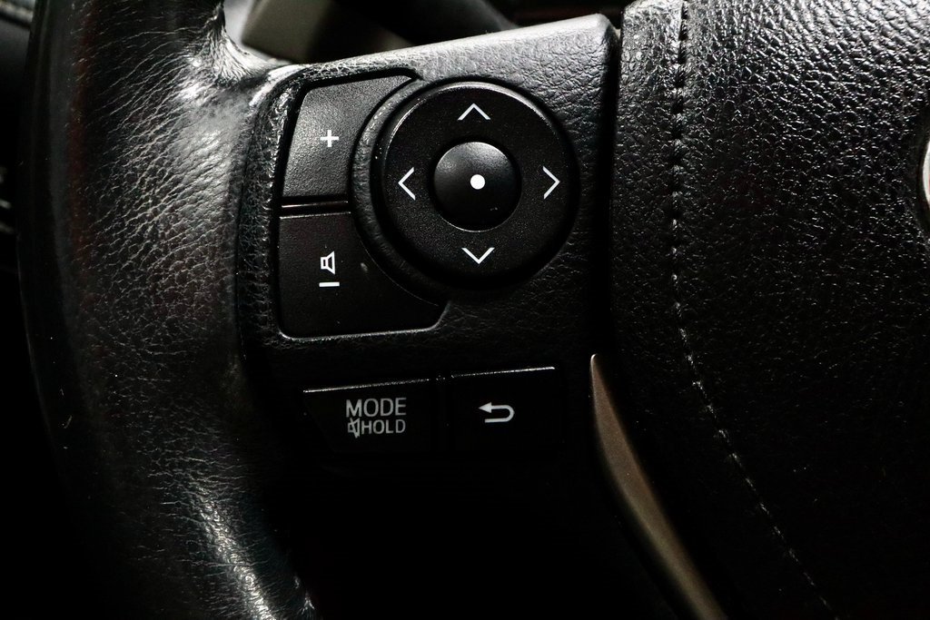 Used 2014 Toyota RAV4 Limited image 28