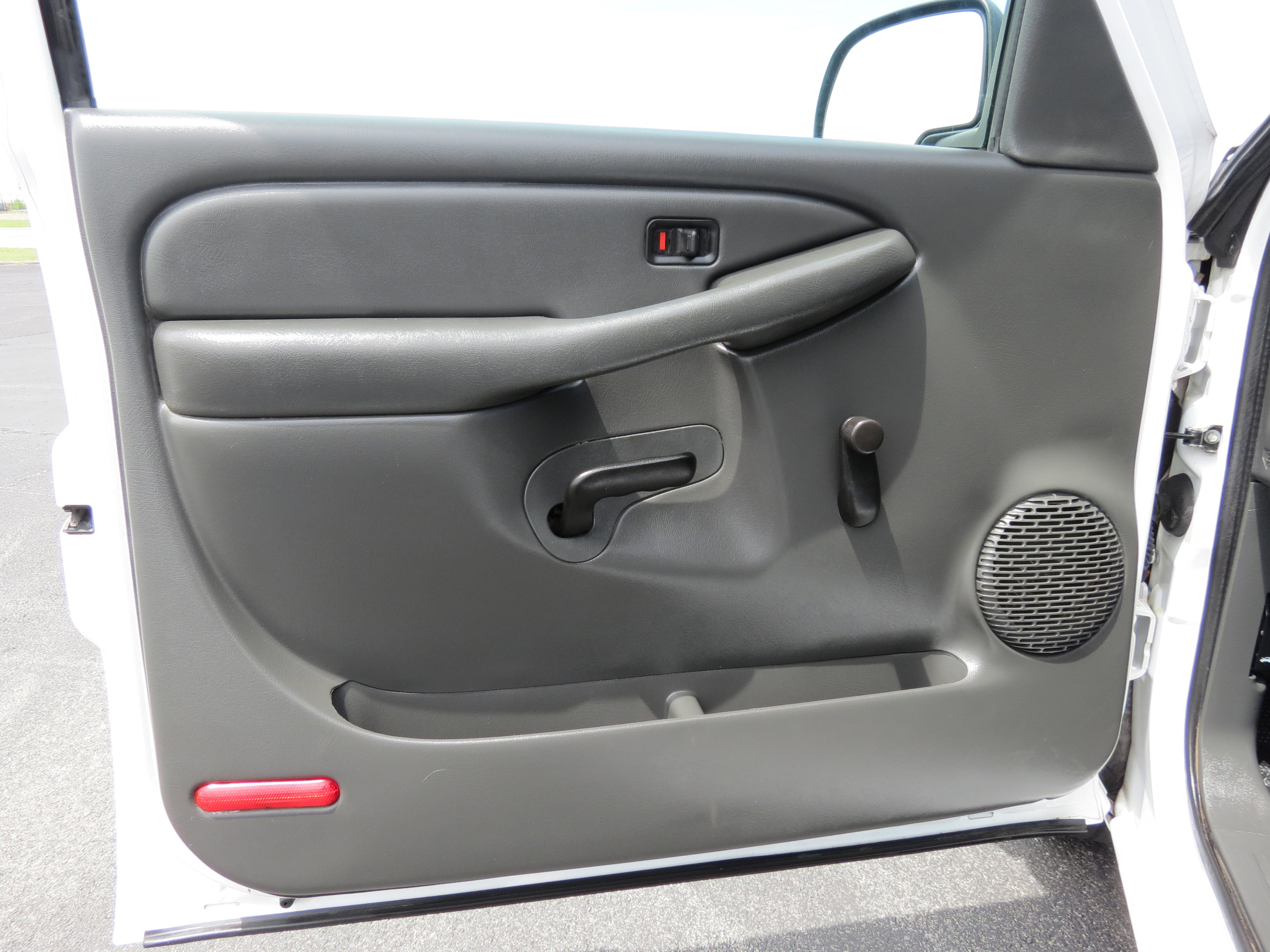 Used 2003 Chevrolet Silverado 1500 2WD Regular Cab w/ Exterior Appearance Package image 16