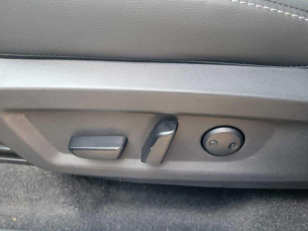 New 2025 Nissan Murano SL image 15