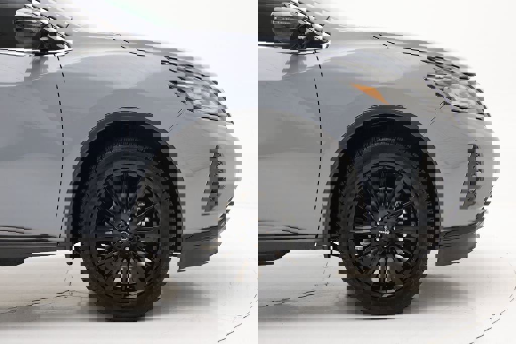 Used 2023 Nissan Murano SV w/ SV Midnight Edition Package image 3