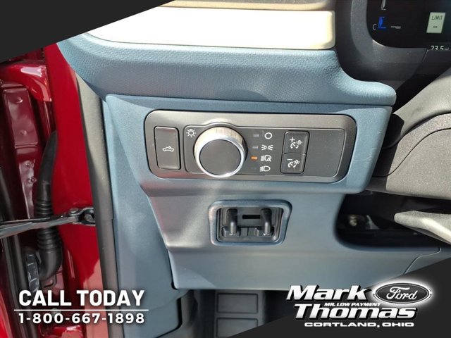 New 2025 Ford Maverick Lariat image 9