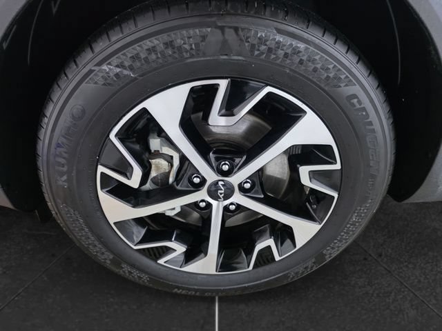 Used 2023 Kia Sportage EX AWD/4WD image 9