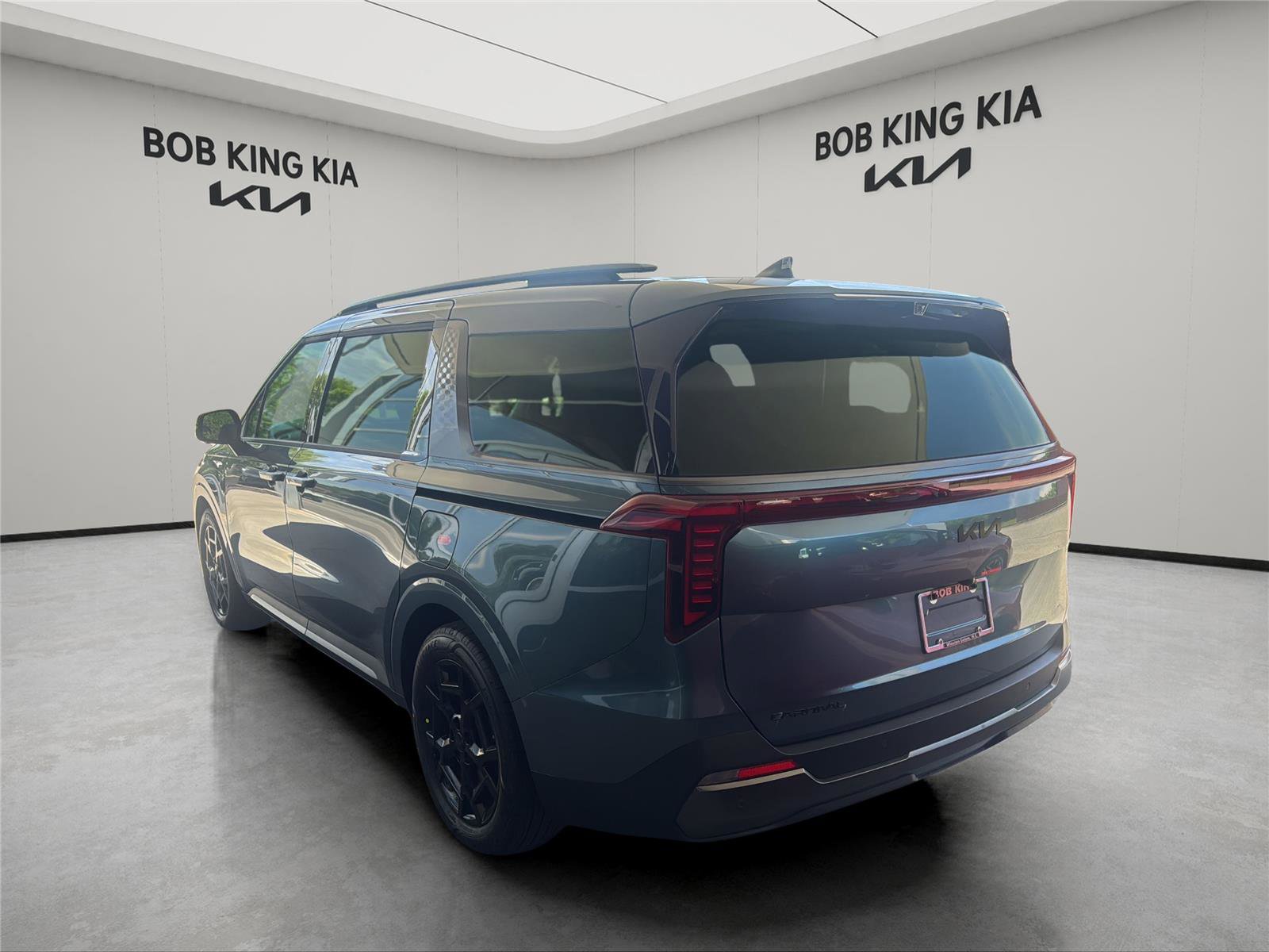 New 2026 Kia Carnival SX Prestige FWD image 3